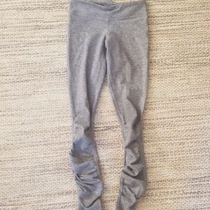 Ivivva ruched leggings